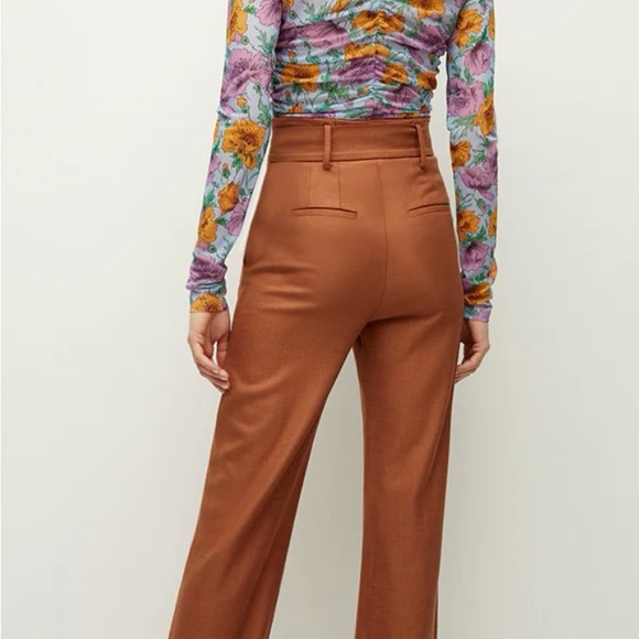 Colorful, fun and flattering Veronica beard top with front and back rouching. - Picture 4 of 10